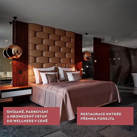 Theatre Hotel Olomouc Dış mekan fotoğraf
