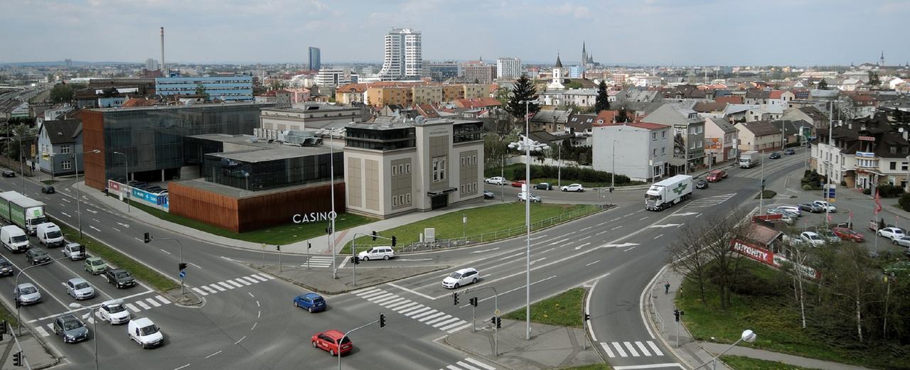 Theatre Hotel Olomouc Dış mekan fotoğraf